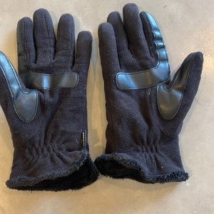 Isotoner Men’s Stretch Fleece Gloves Black